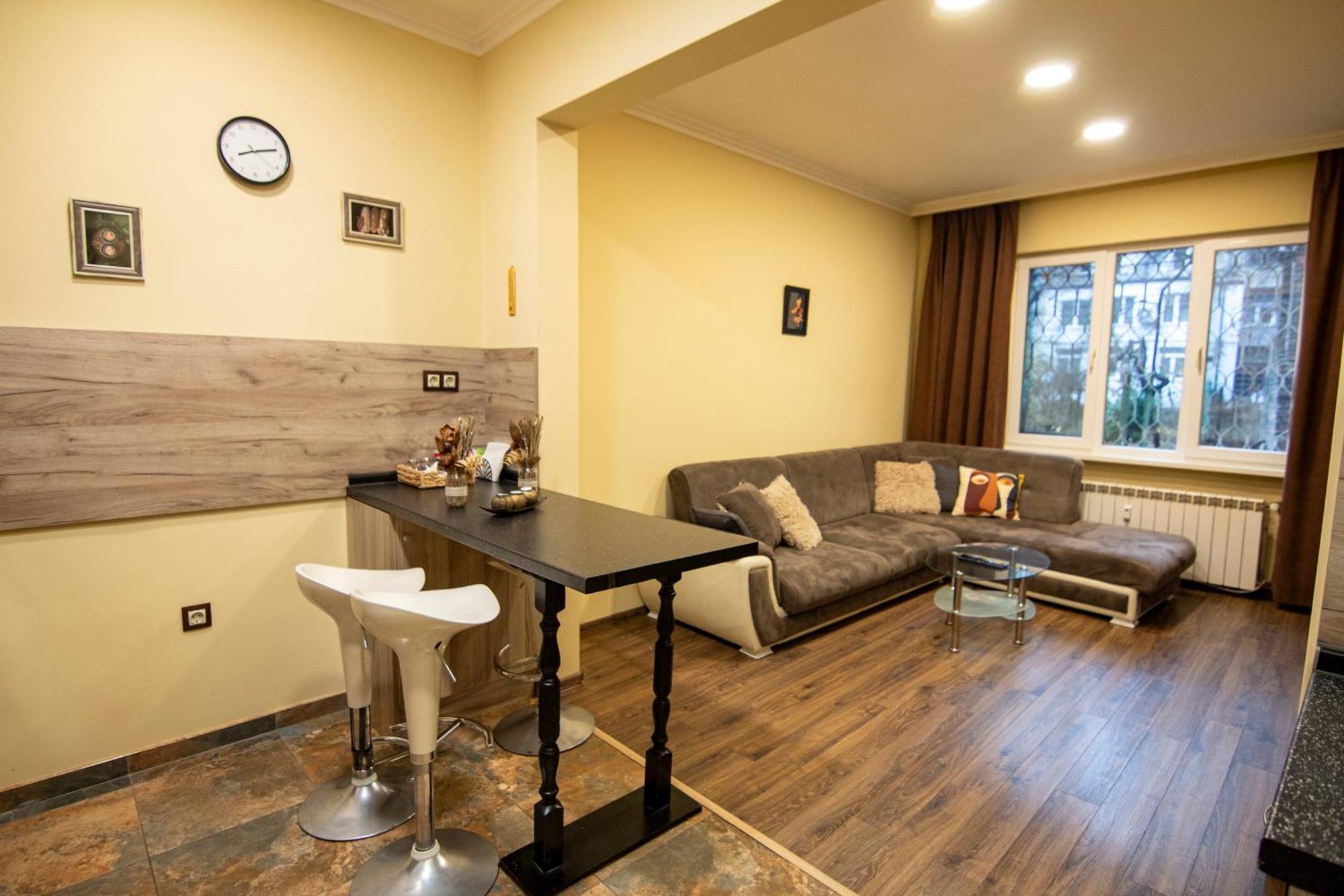 Comfort & Cozy Apartment In Sofia Center Exterior photo